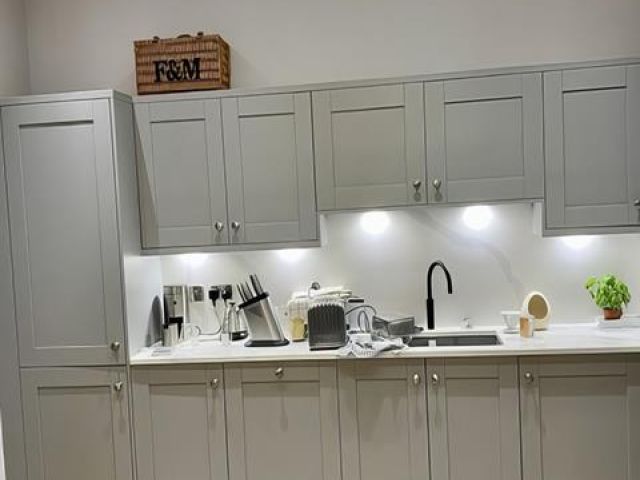 hand-painted-kitchen-unit-2-kireth-ai